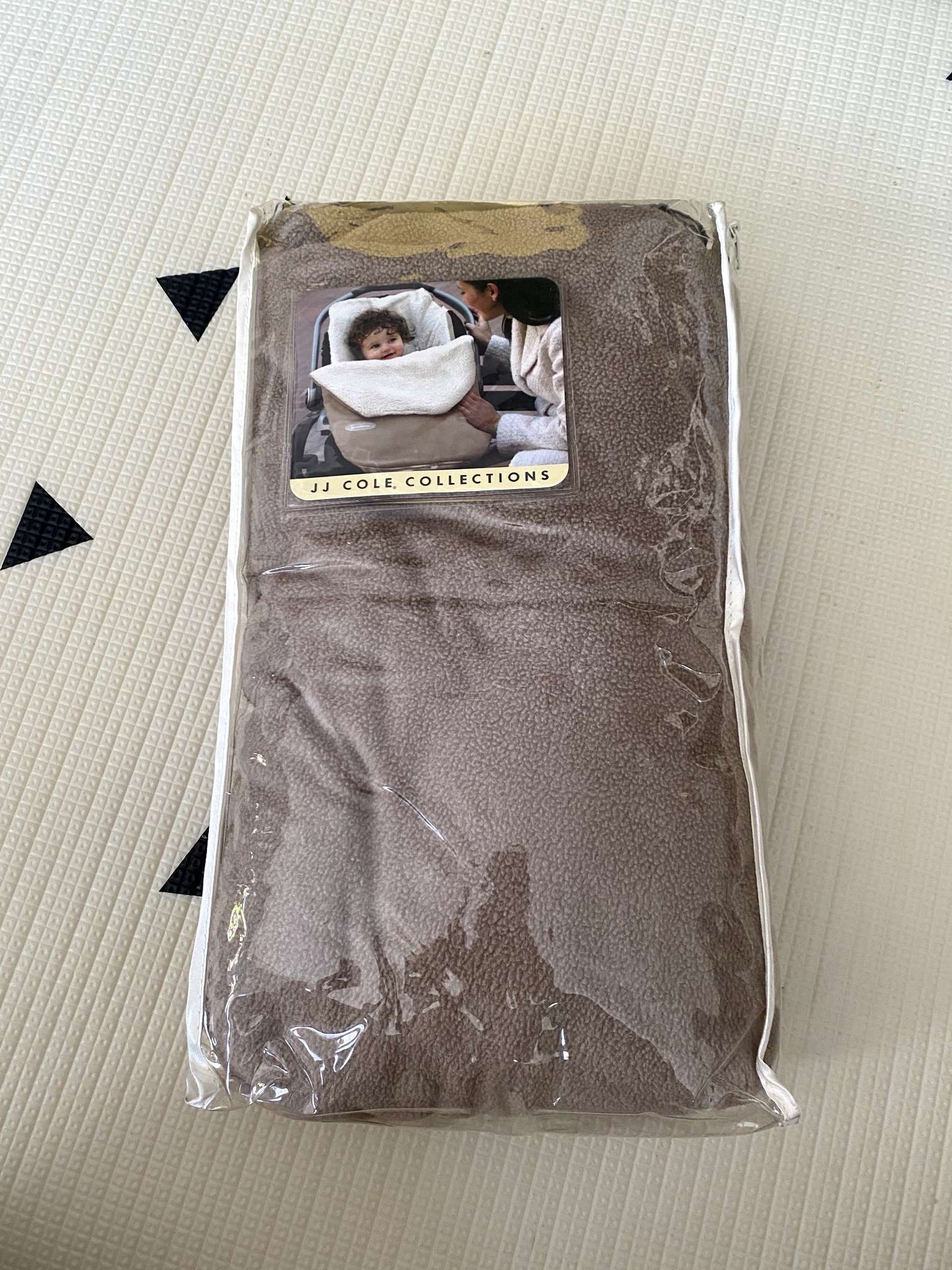 JJ Cole Bundle Me - Original, Baby Bunting (Beige and Cream)