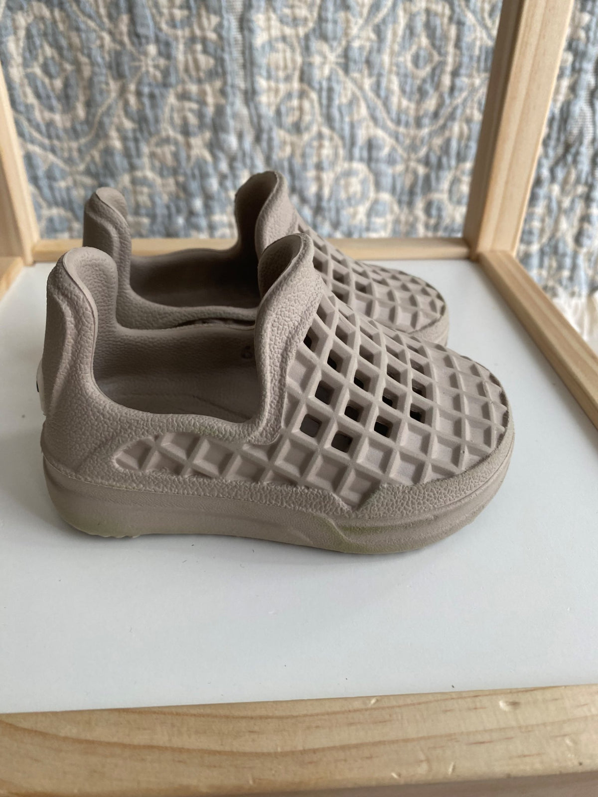 Lusos Cloud Scenario Kids Shoes Retail $45, Shoes 5 (Walkers:12-24 mth)