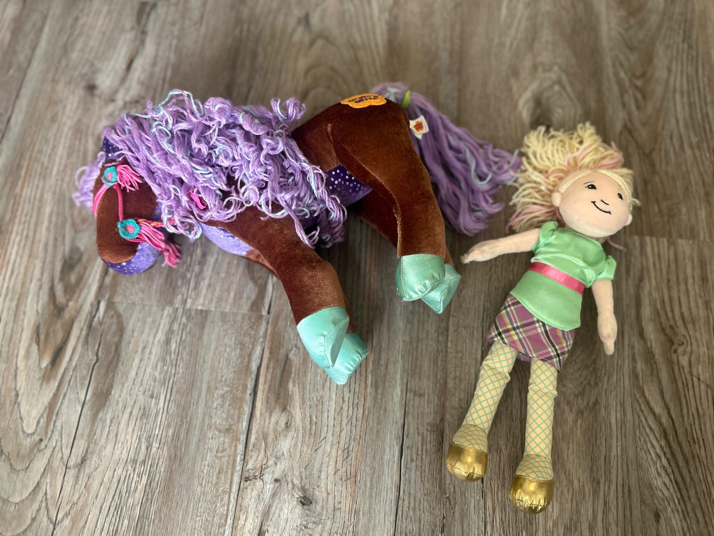 Groovy Girl - Doll & Large Horse