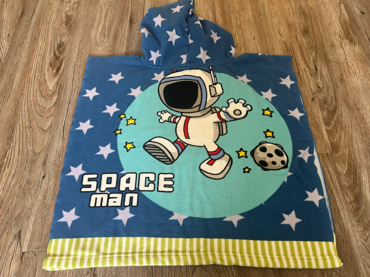 Space Astronaut Hooded Towel - Age 1-5 (1)