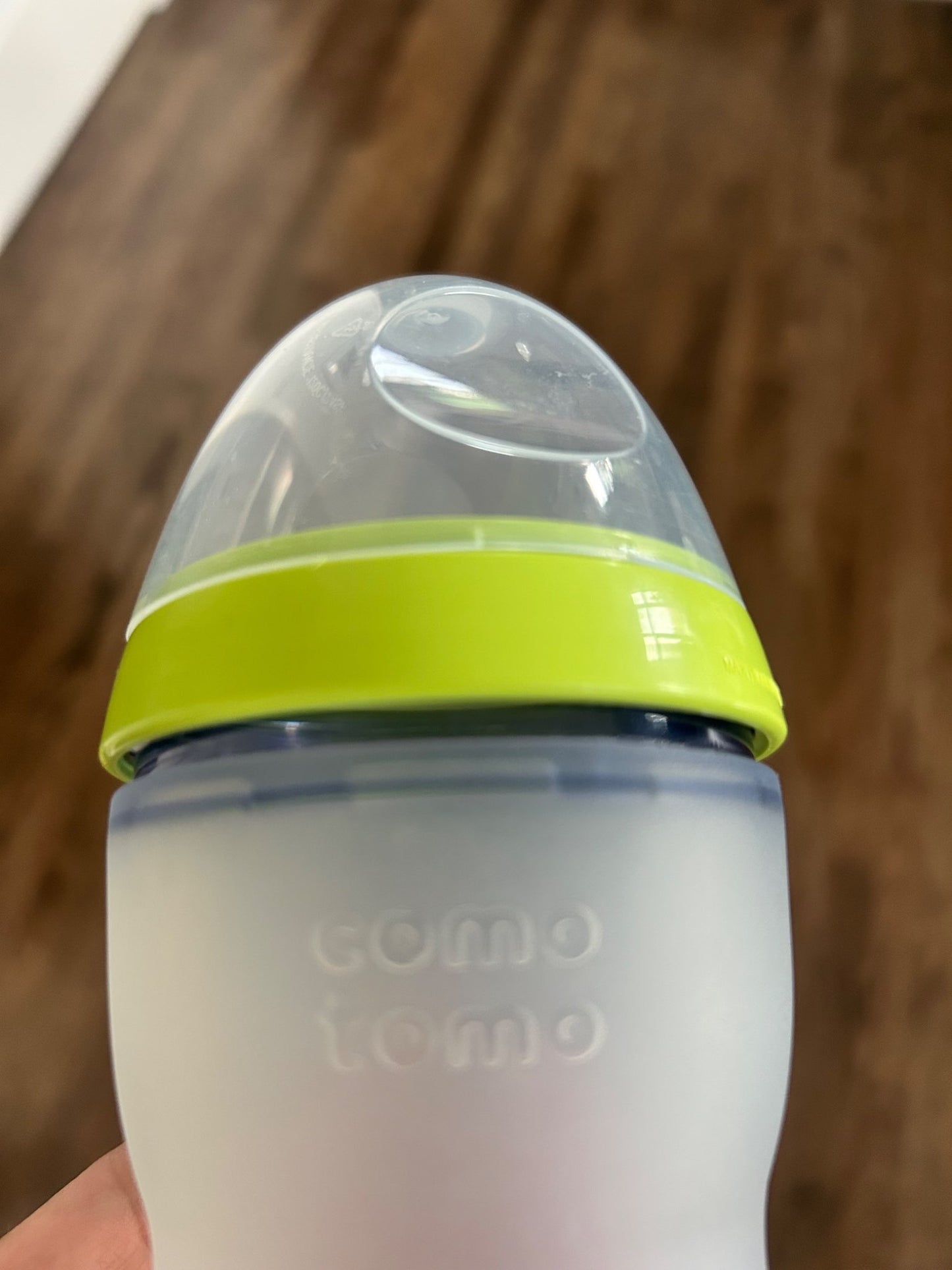 8 x Comotomo 8oz Bottles + Washing Brush