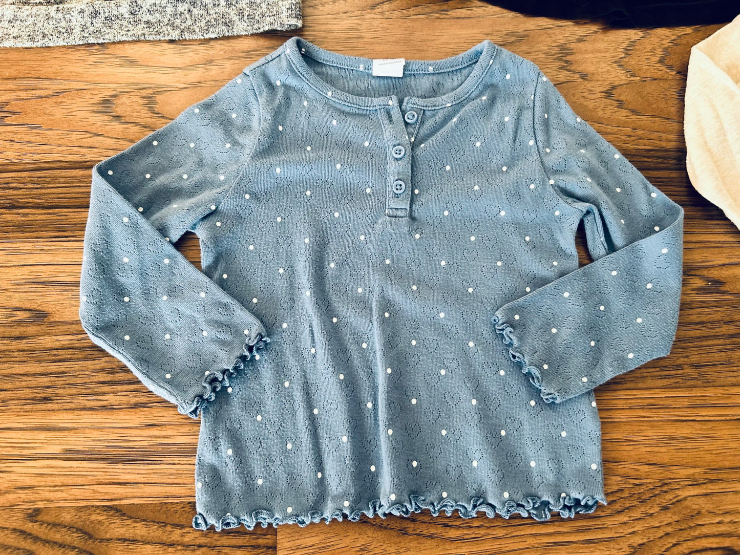 5 x Long sleeve shirts 18-24 mos (7 for All Mankind, Little & Lively, GAP), Kids 24 Month (18-24M)