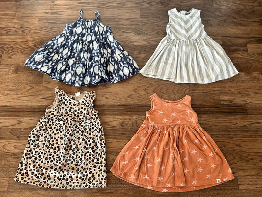 4 x Dresses 18-24 mos (H&M, GAP, Little Earthling, ATUN), Kids 24 Month (18-24M)
