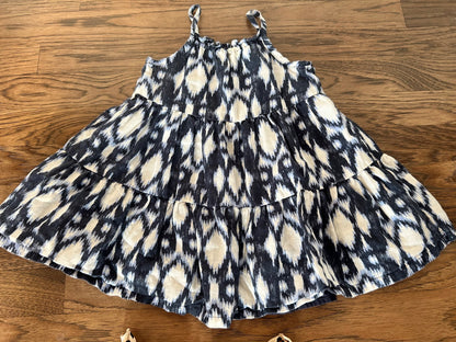 4 x Dresses 18-24 mos (H&M, GAP, Little Earthling, ATUN), Kids 24 Month (18-24M)