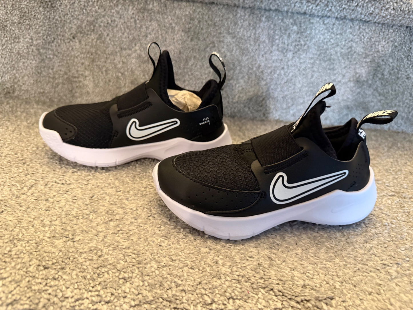 Nike Flex Runner size 10, Shoes 10 (Toddler:2-4yr)
