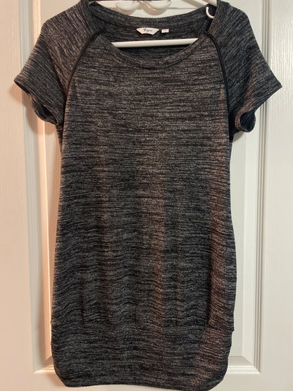 Maternity/nursing tunic size small, Maternity S (4-6)