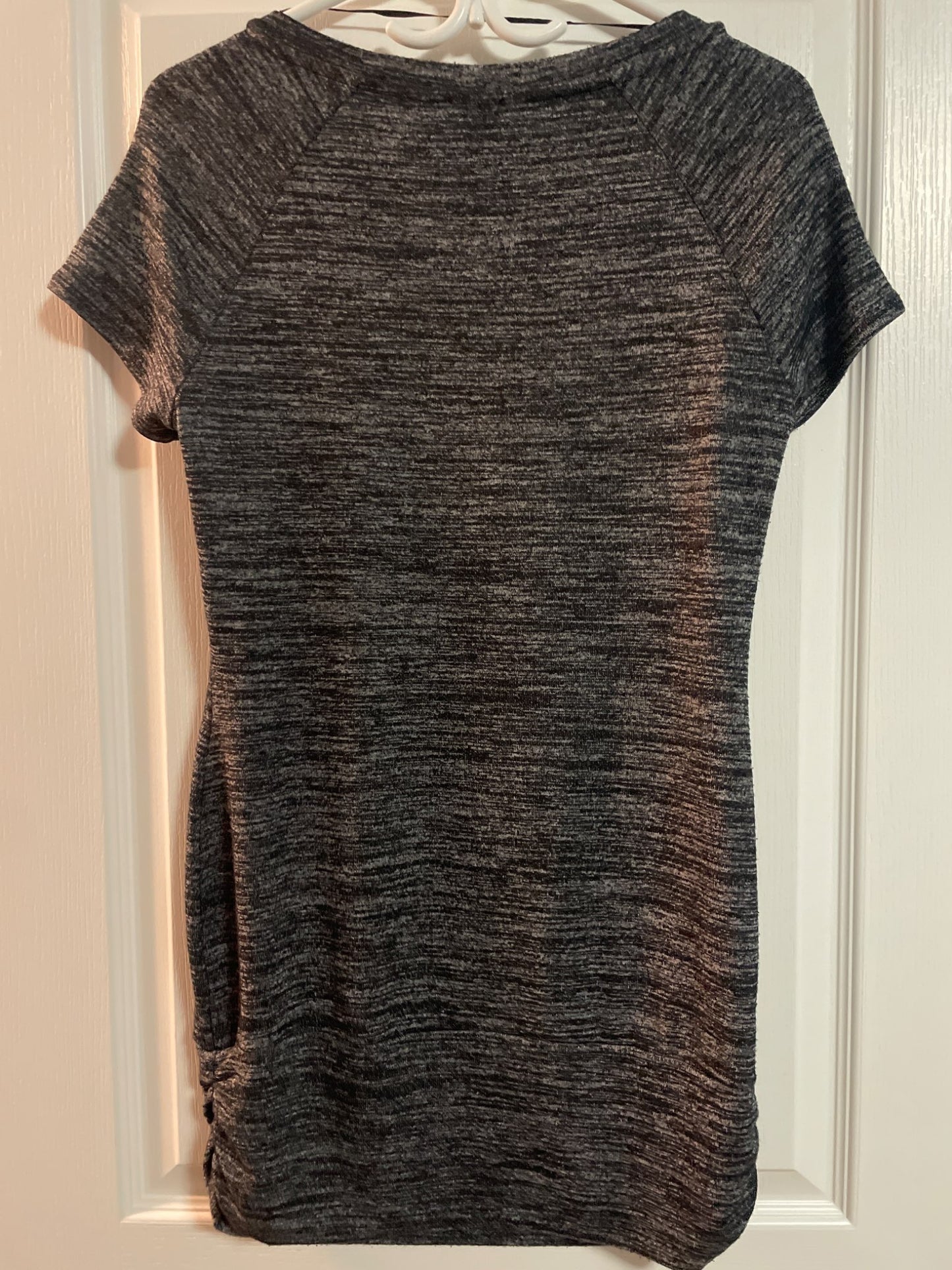 Maternity/nursing tunic size small, Maternity S (4-6)