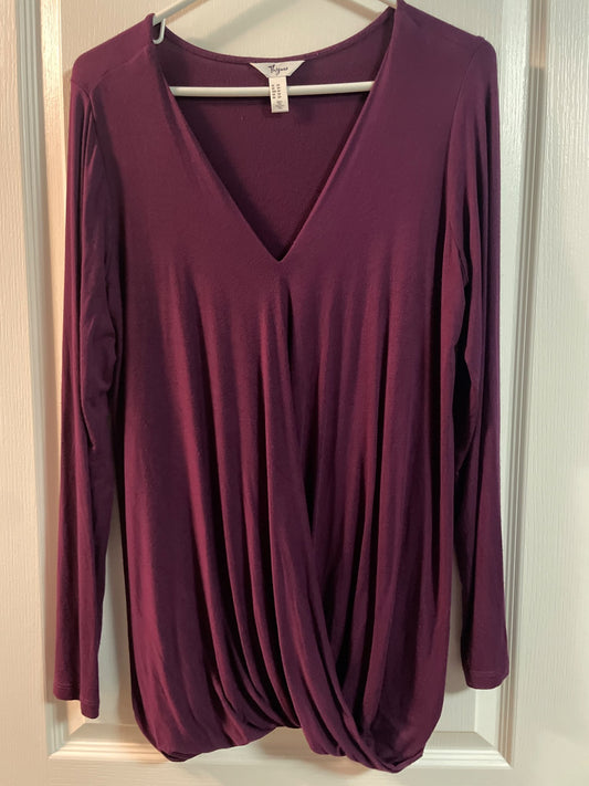 Maternity/nursing top size small, Maternity S (4-6)
