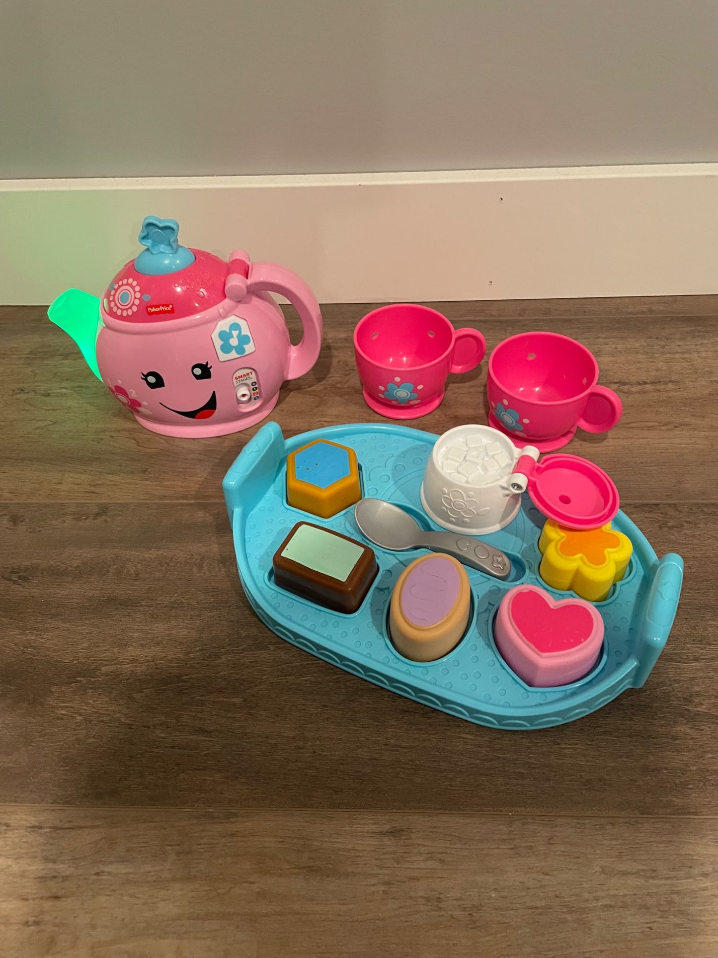 Fisher Price  laugh and learn sweet manners tea set.