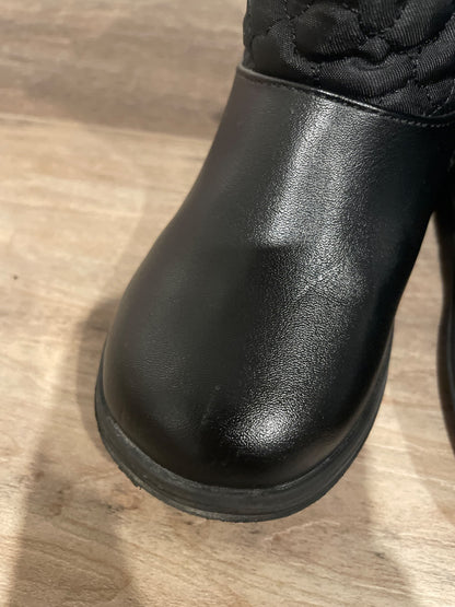 Girls dressy boots size 6, Shoes 6 (Walkers:12-24 mth)