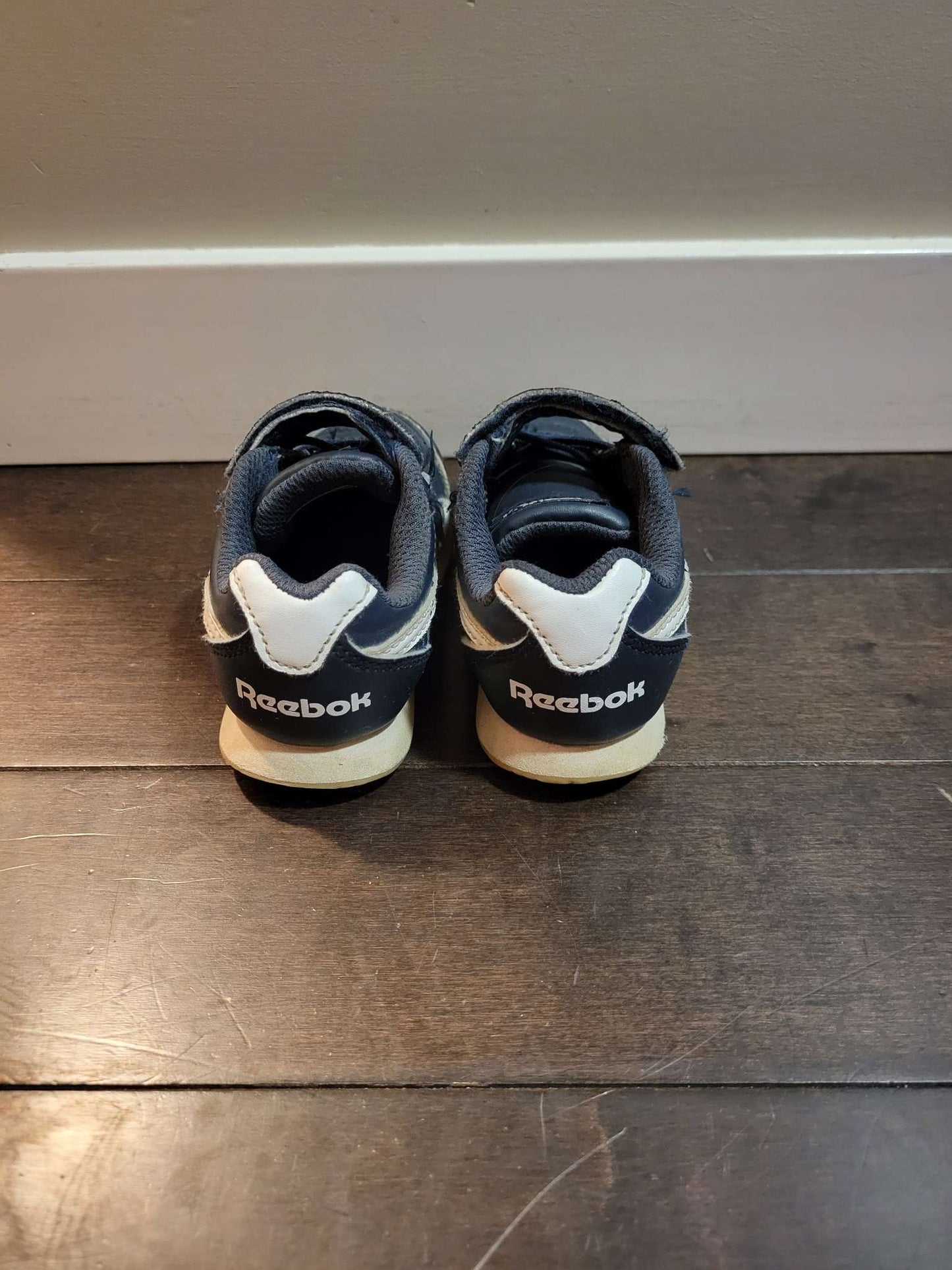 Toddler Reebok Shoes, size 7, Shoes 7 (Walkers:12-24 mth)