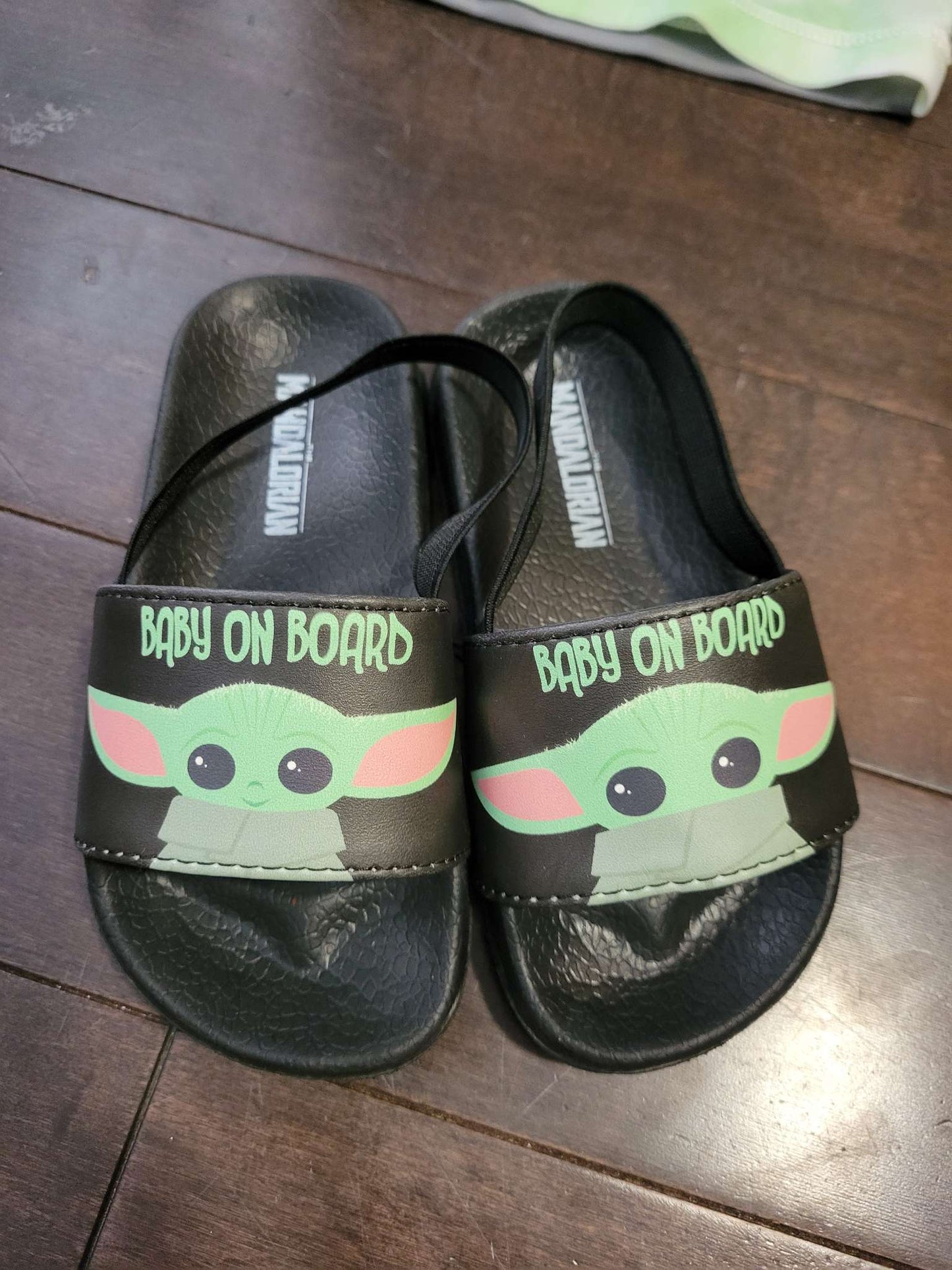 Star Wars Toddler 2 piece Swimsuit and Sandles, Kids 2T