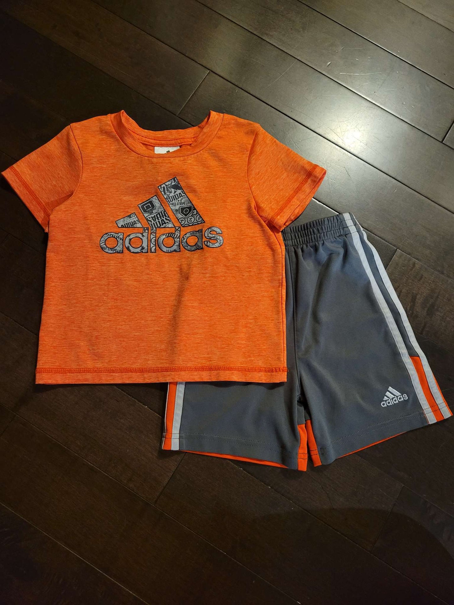 Adidas outfit, 2T, Kids 2T