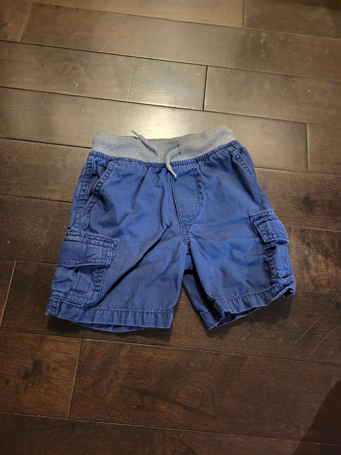 2 pairs of shorts, Kids 2T
