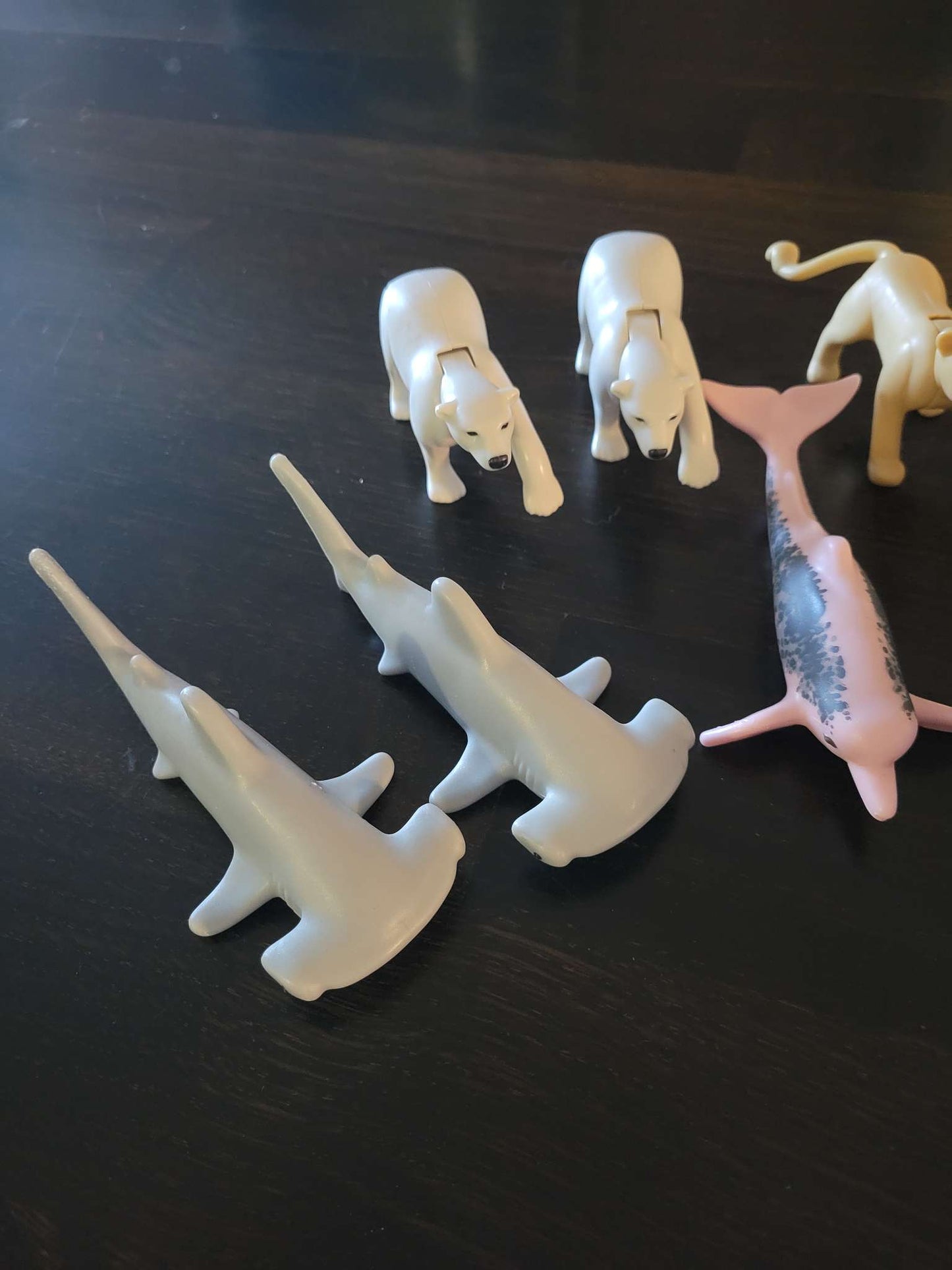 Animal/dinosaur toys