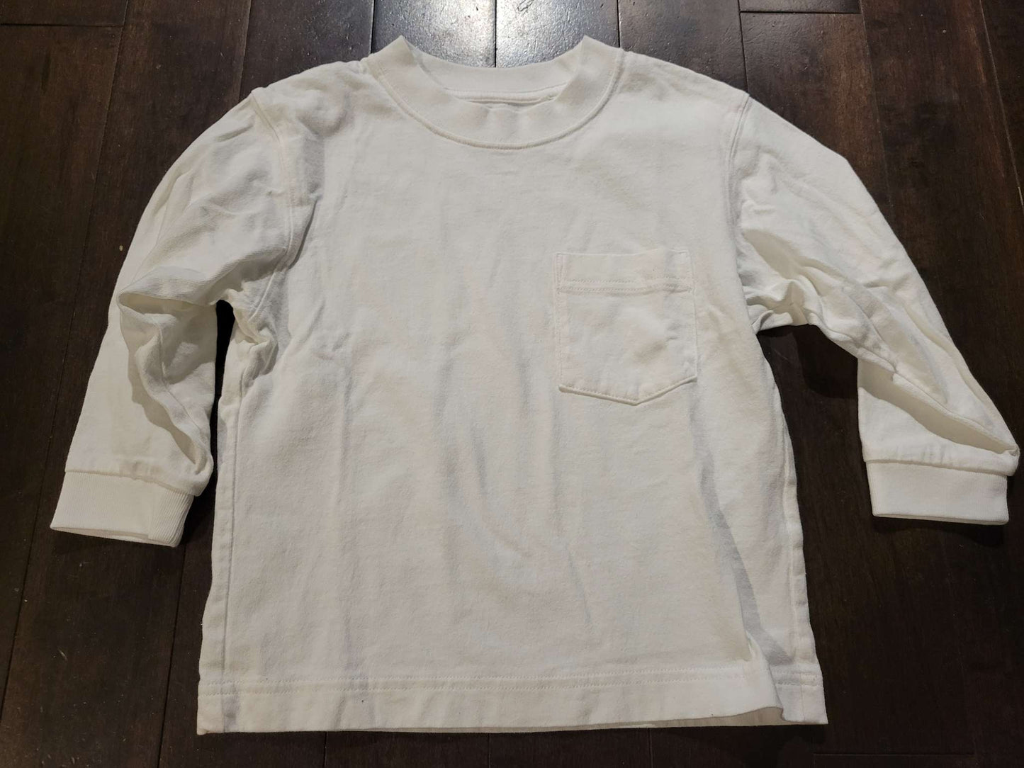 2 white longsleeve shirts, Kids 4/4T