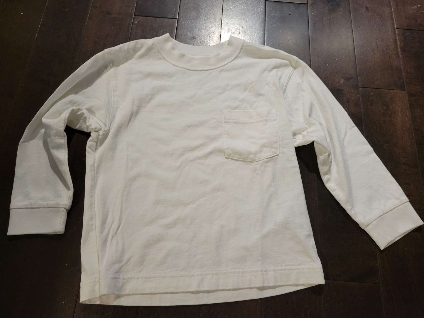 2 white longsleeve shirts, Kids 4/4T