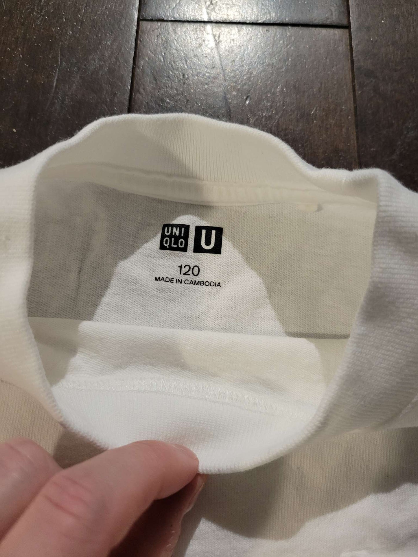 2 white longsleeve shirts, Kids 4/4T