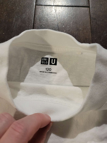 2 white longsleeve shirts, Kids 4/4T