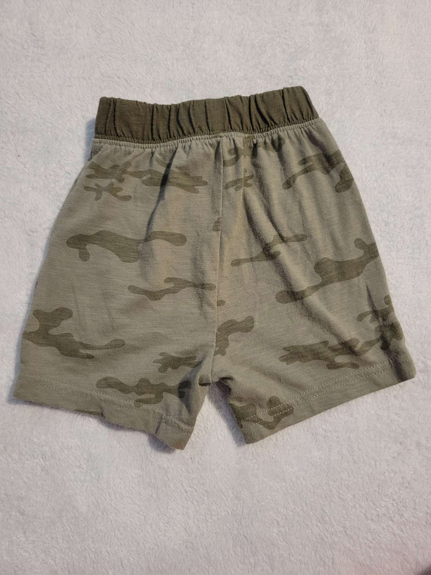 Boys 2T camo shorts, Kids 2T