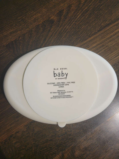 Silicone baby plates