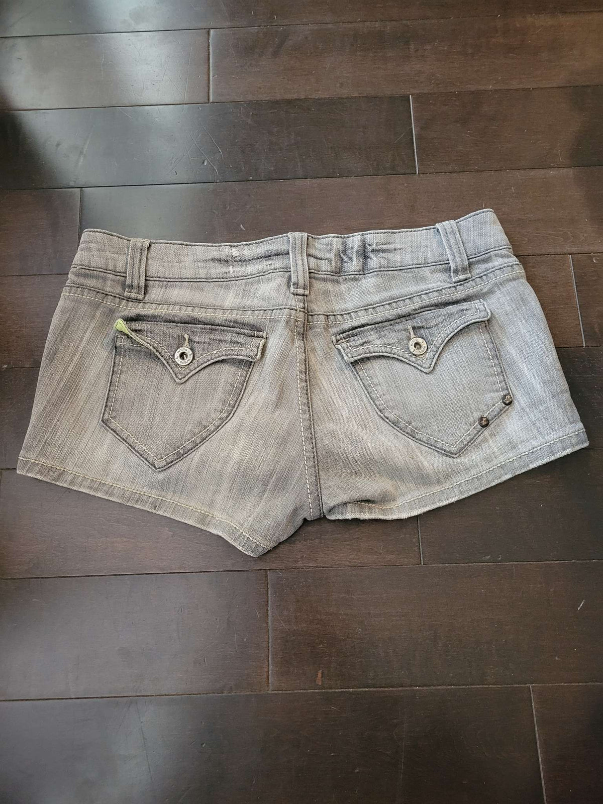 Junior Girls Grey Jean Short, size 5, Kids 16