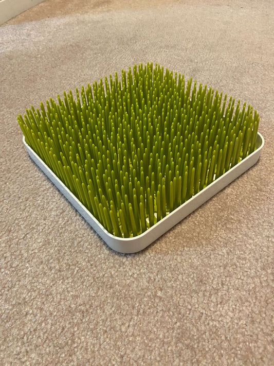 Boon Grass Countertop Baby Bottle Drying Rack MSRP $24.97