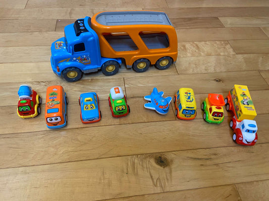 Toy Truck with Trailer and 8 Vehicles