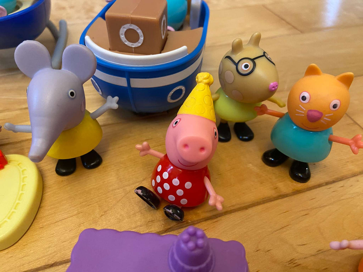 Ultimate Peppa Pig Action Figure Toy Set