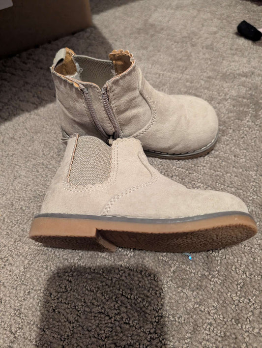 H&m Chelsea boots size 6, Shoes 7 (Walkers:12-24 mth)