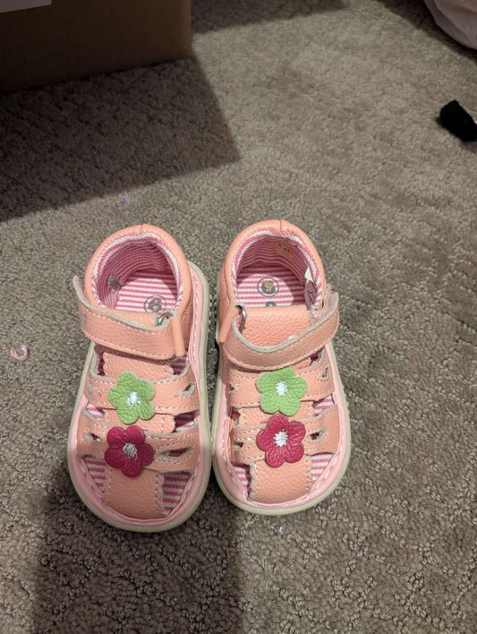 Pink sandals - size 6, Shoes 6 (Walkers:12-24 mth)