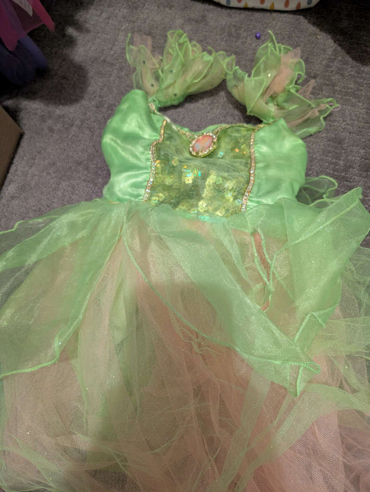 Tinkerbelle Disney store costume , Kids 5/5T (extra small)
