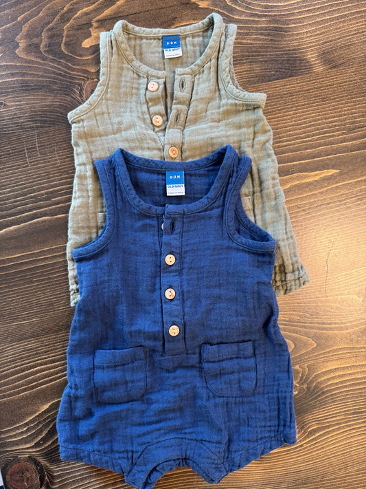 2 Pack old navy rompers, Kids 3 Month (0-3M)