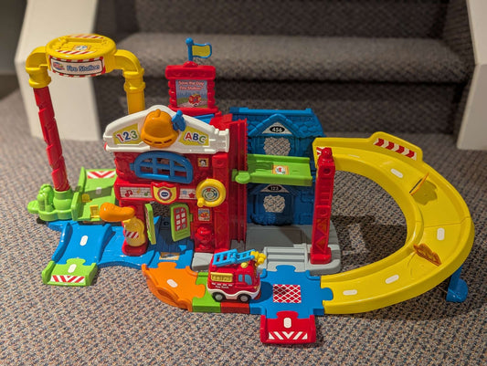 VTech Go Go Smart Wheels Fire Station