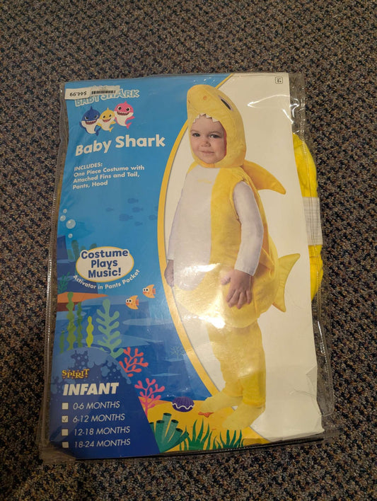 Baby Shark, Mommy Shark & Daddy Shark Halloween Costumes, Kids 9 Month (6-9M)