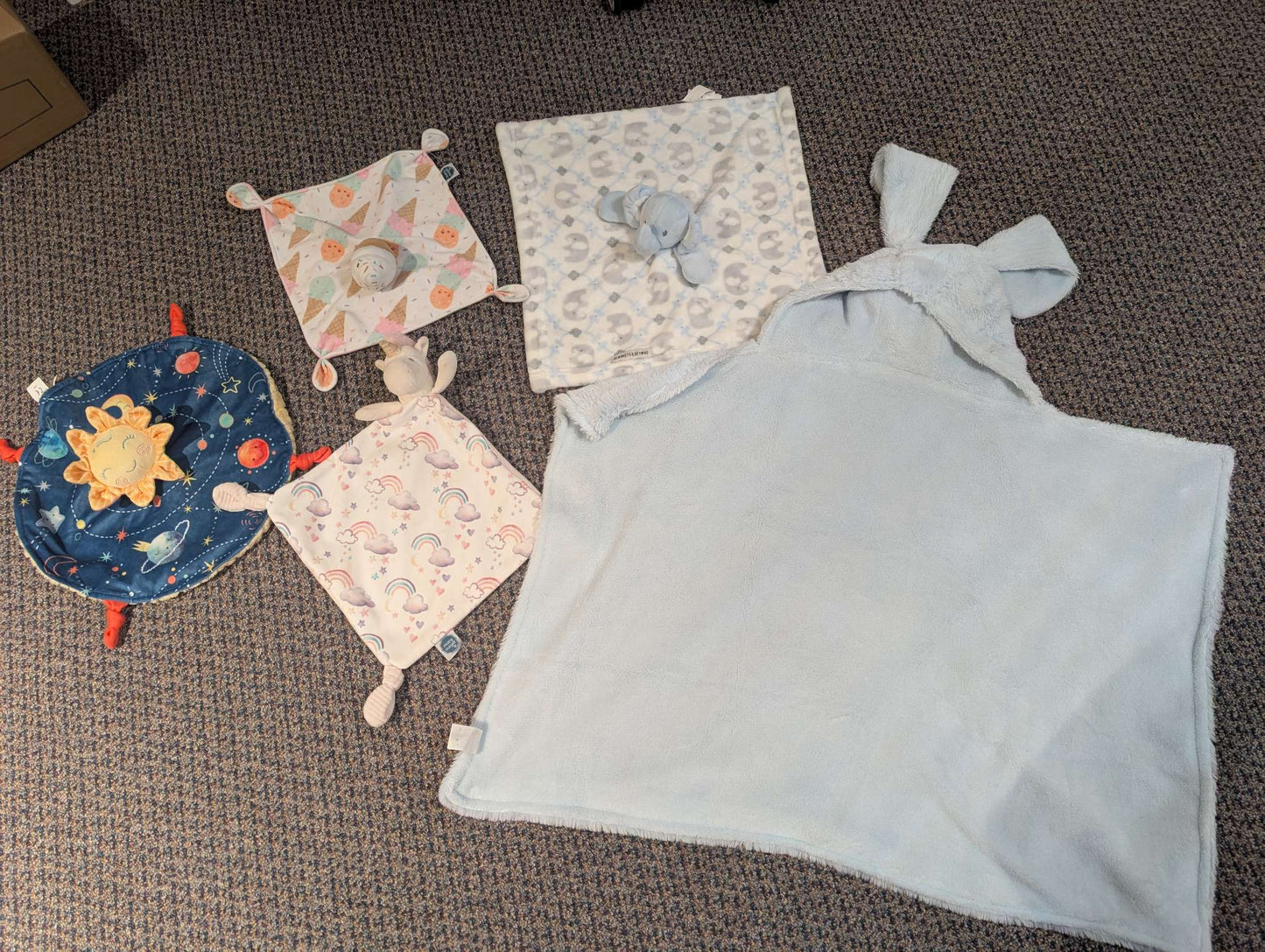 Baby Loveys + Hooded blanket, 0-6 Months (Small)