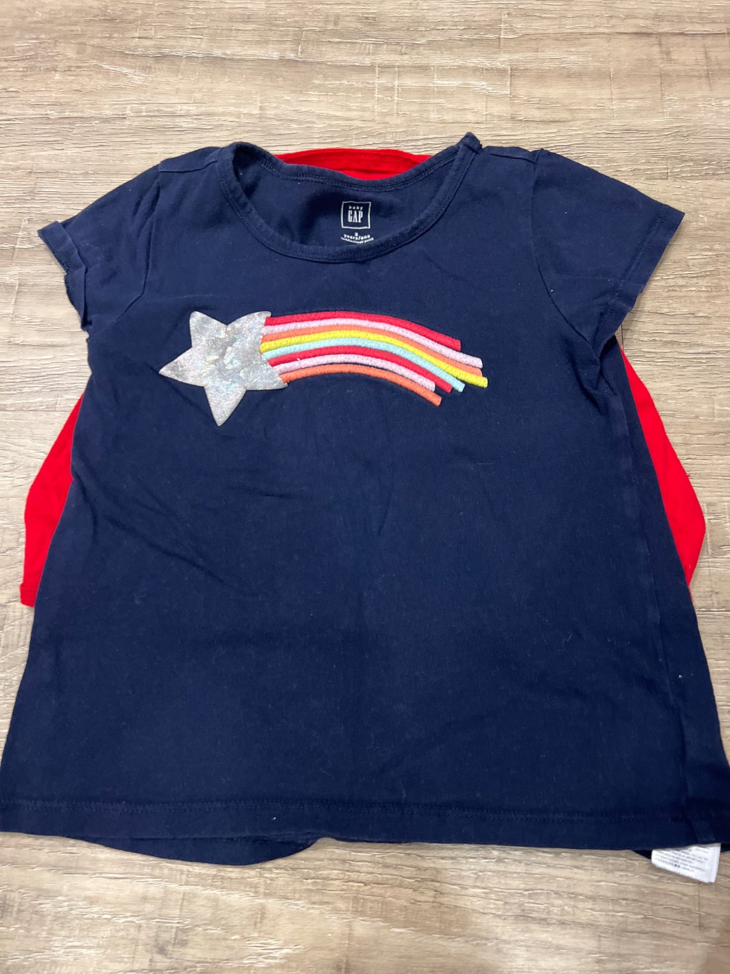 *Gap star shirt with removable cape 5T, Kids 5/5T