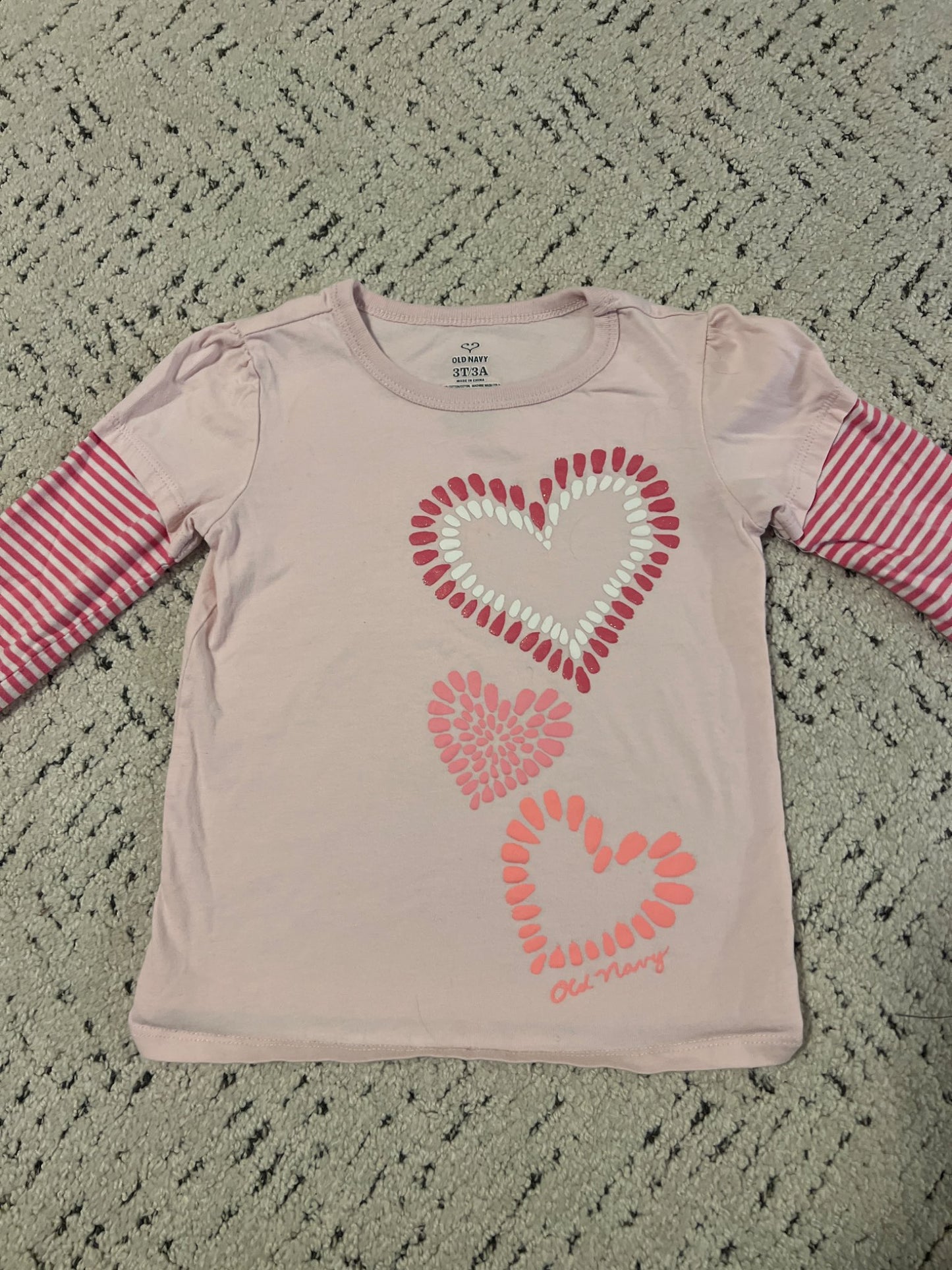 *Old Navy 3T heart shirt, Kids 3T