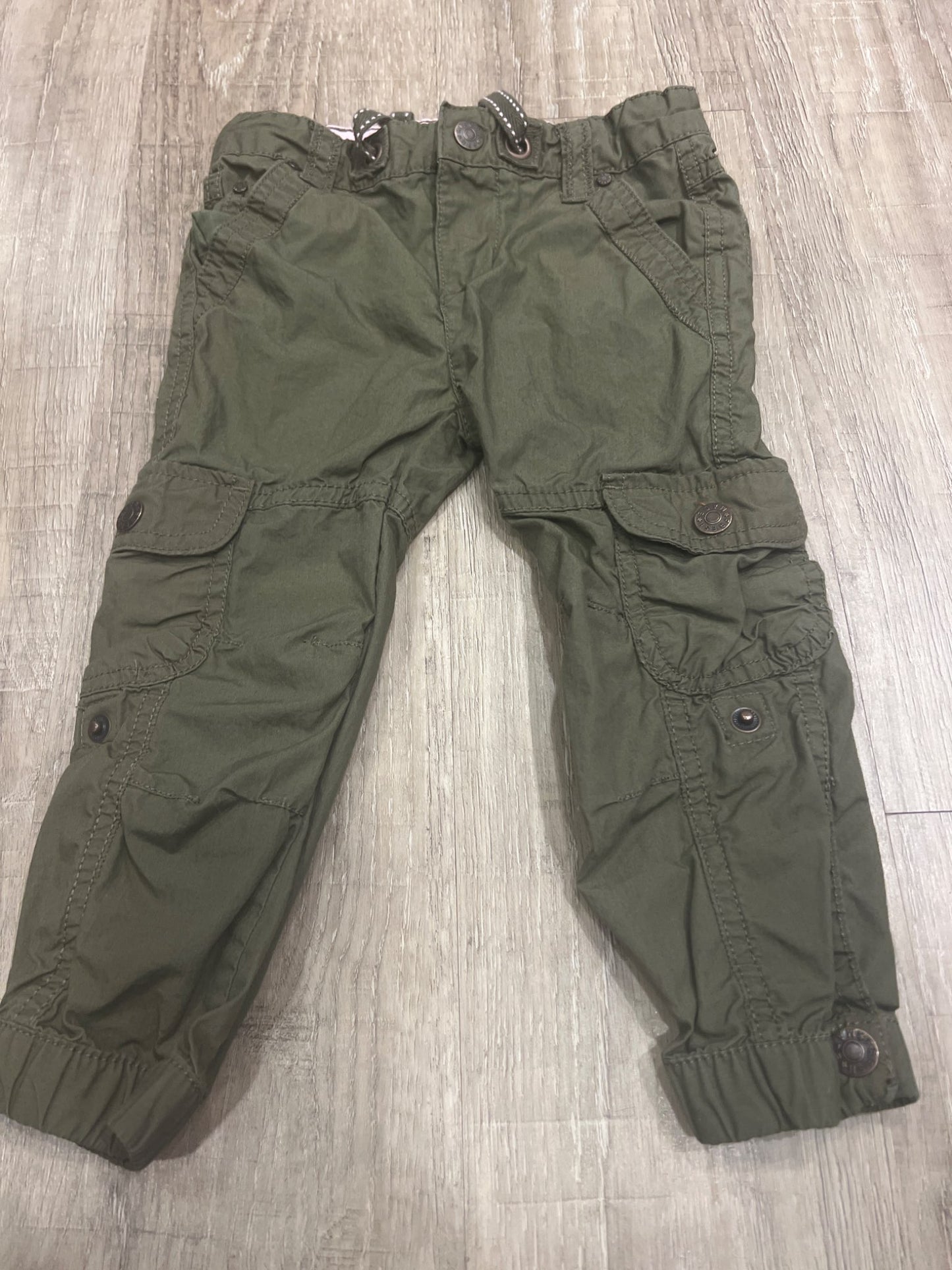 *Joe fresh 2T green summer cargo pants, Kids 2T