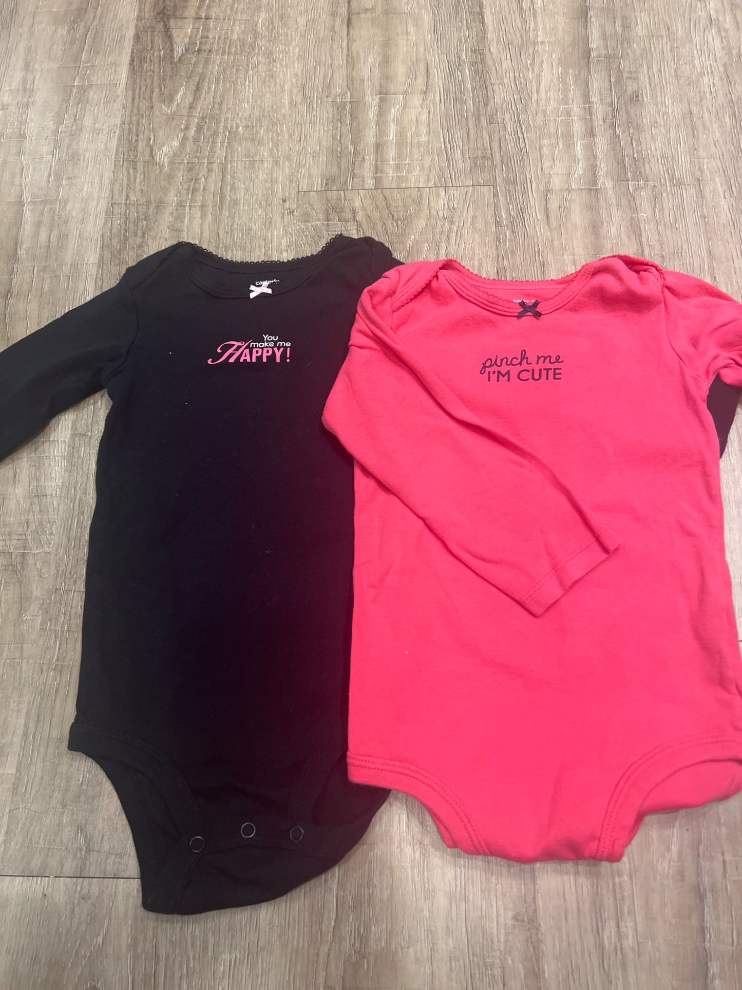 *Carters 24 month bundle of 2 long sleeve onesies, Kids 24 Month (18-24M)