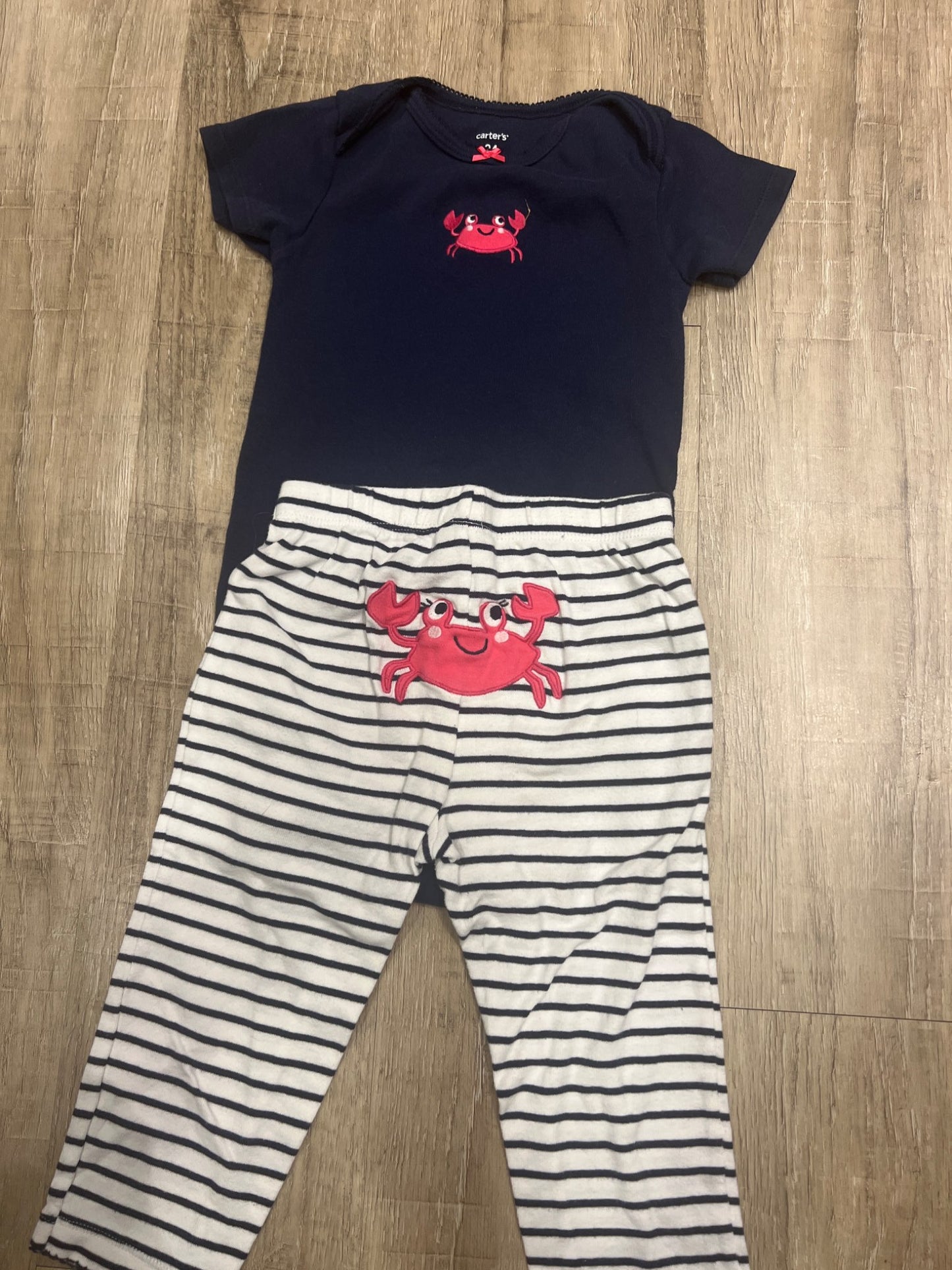 *Carters matching 24 month onesie and pants, Kids 24 Month (18-24M)