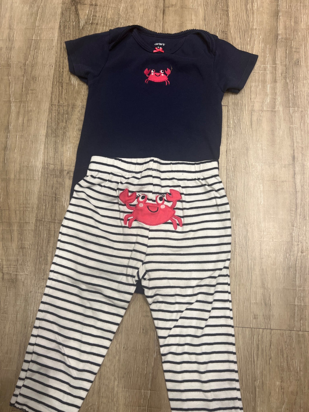 *Carters matching 24 month onesie and pants, Kids 24 Month (18-24M)