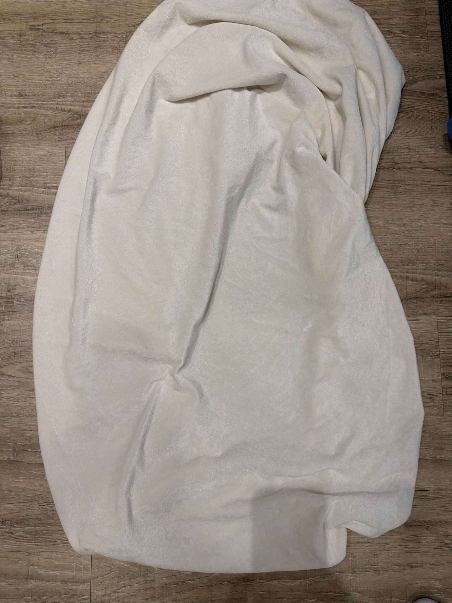*Soft Velvet white crib sheet