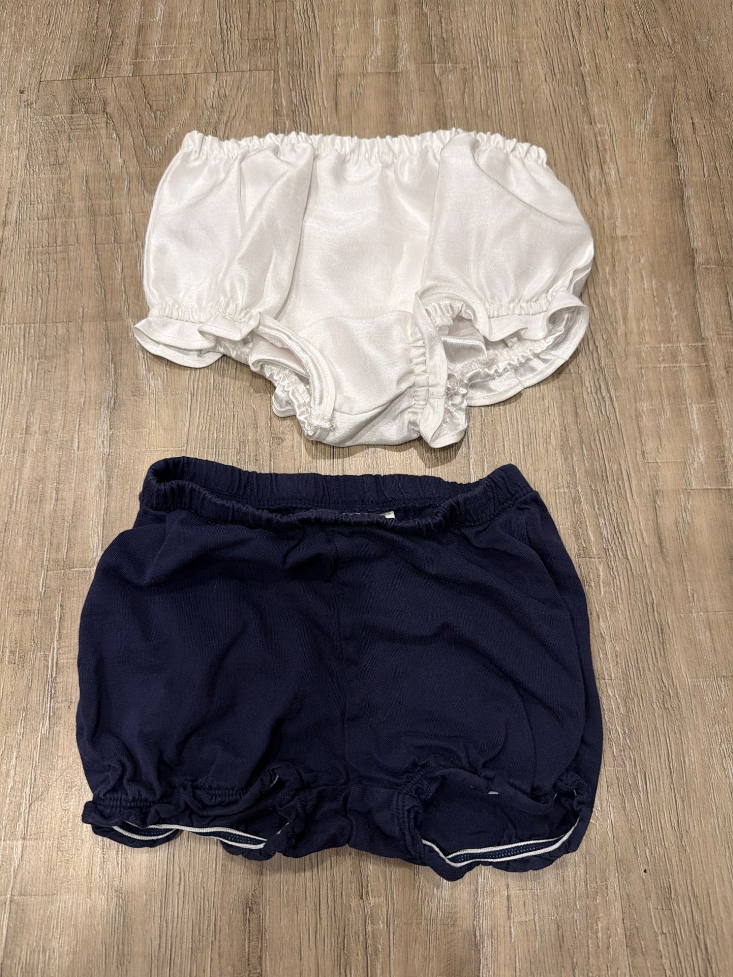 *Set of 2 18 month shorts navy and white , Kids 18 Month (12-18M)