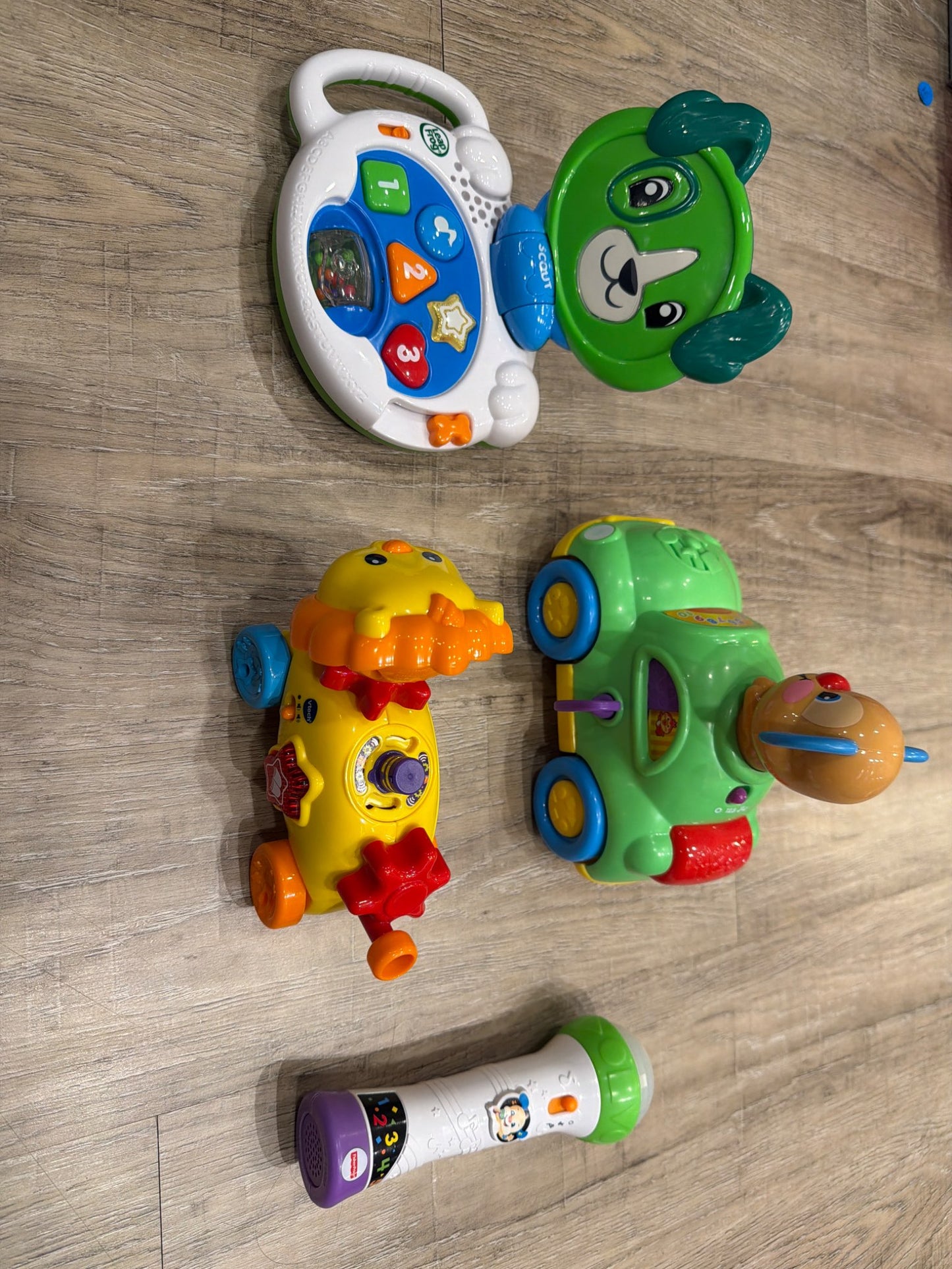 *Bundle of toddler toys leapfrog and fisher price