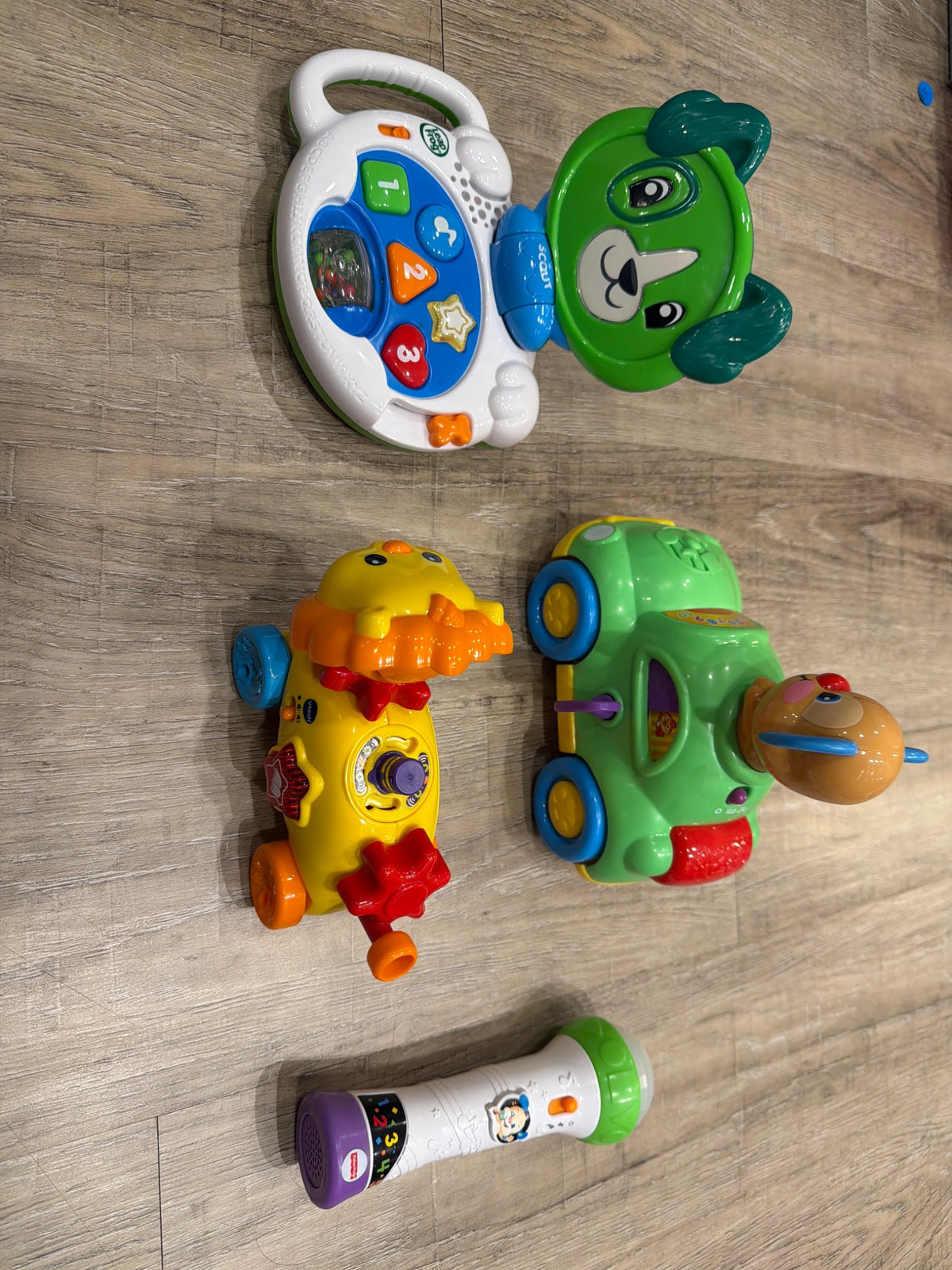 *Bundle of toddler toys leapfrog and fisher price