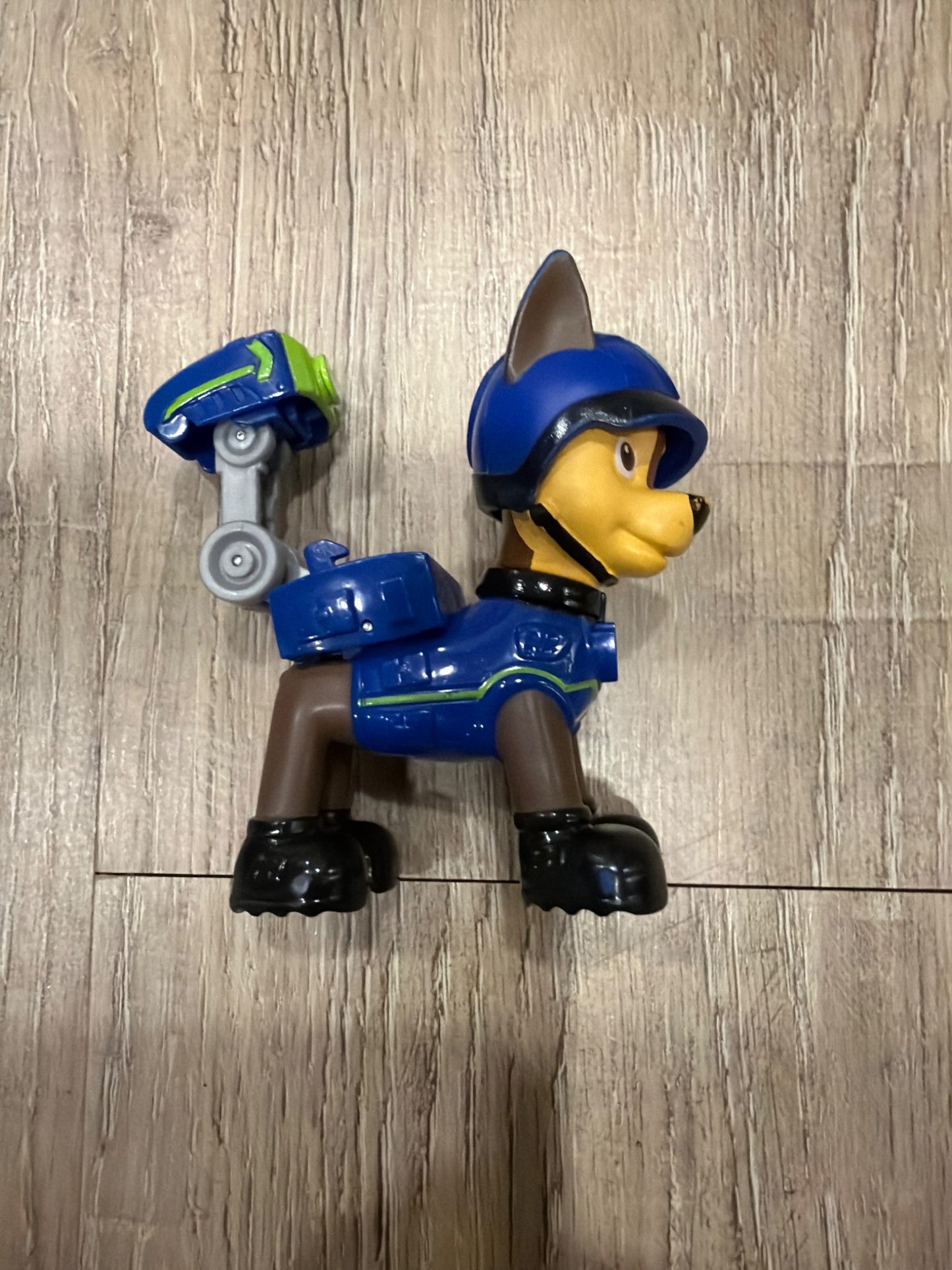 *Paw patrol figurine