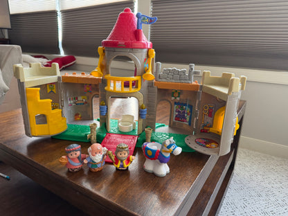 *Little people castle set