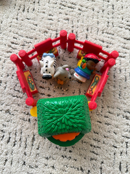 Little people farm set