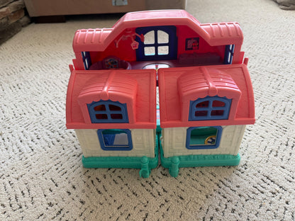 Little people doll house